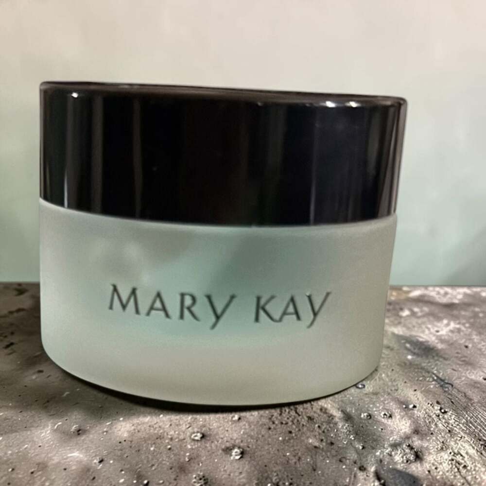 Mary Kay Indulge Soothing Eye Gel .4 Oz / 11 g